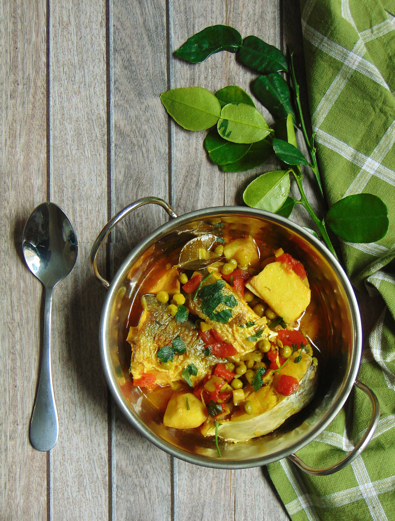 ছরা-কচু-দিয়ে-পাঙ্গাস-মাছ_ফারহানা-শারমিন-তৃষা_FARHANA-SHARMIN-TRISSA_বাংলাদেশ__বাংলা-রেসিপি__BANGLARECIPE_BANGLA-RECIPE_BRANDBANGLAORG